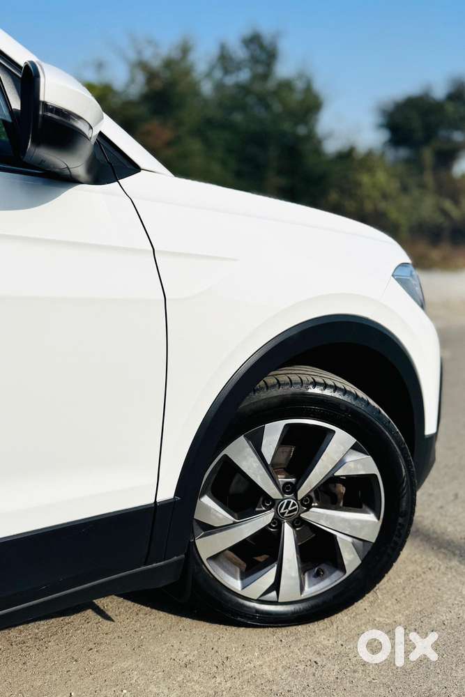 Volkswagen Taigun Topline 1.0 Tsi At (electric Seats), 2022, Petrol