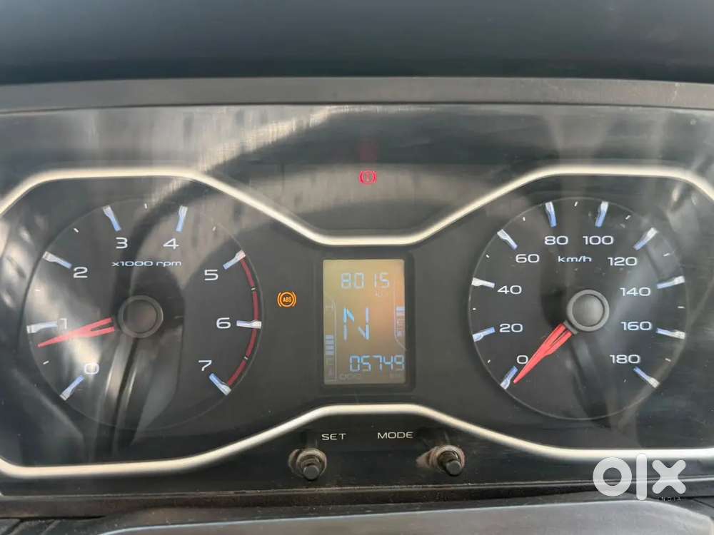 Mahindra Scorpio 2017 Variant S10