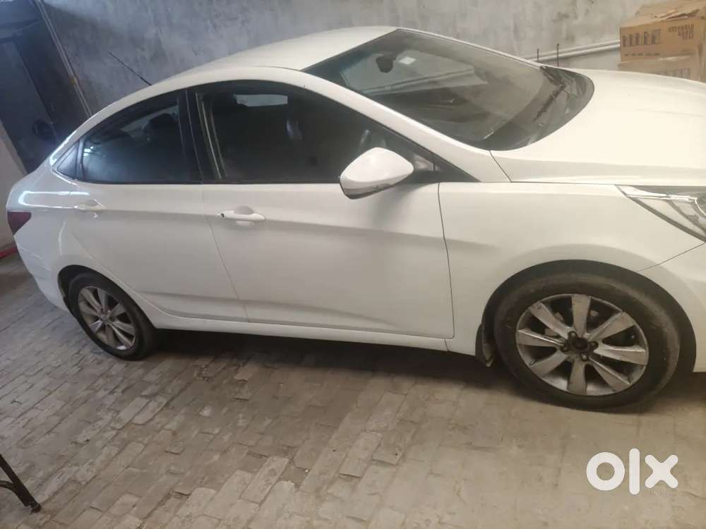 Hyundai Verna 2012 Diesel 115293 Km Driven And Good Condition