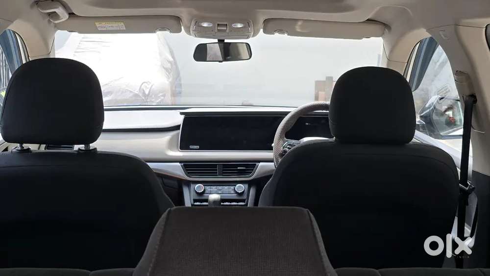 Mahindra Xuv700 Diesel Ax5 At 2024