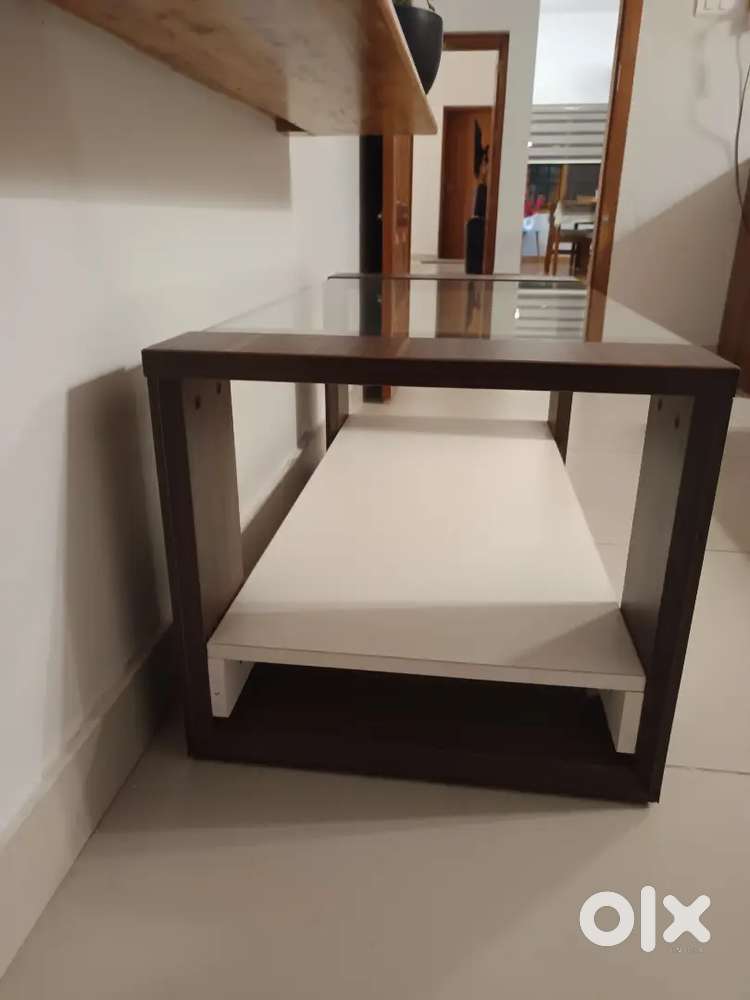 Table front