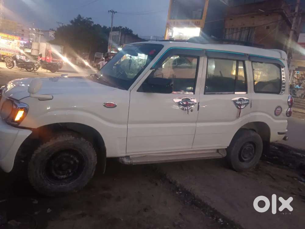 Mahindra Scorpio 2015 Diesel Well Maintained