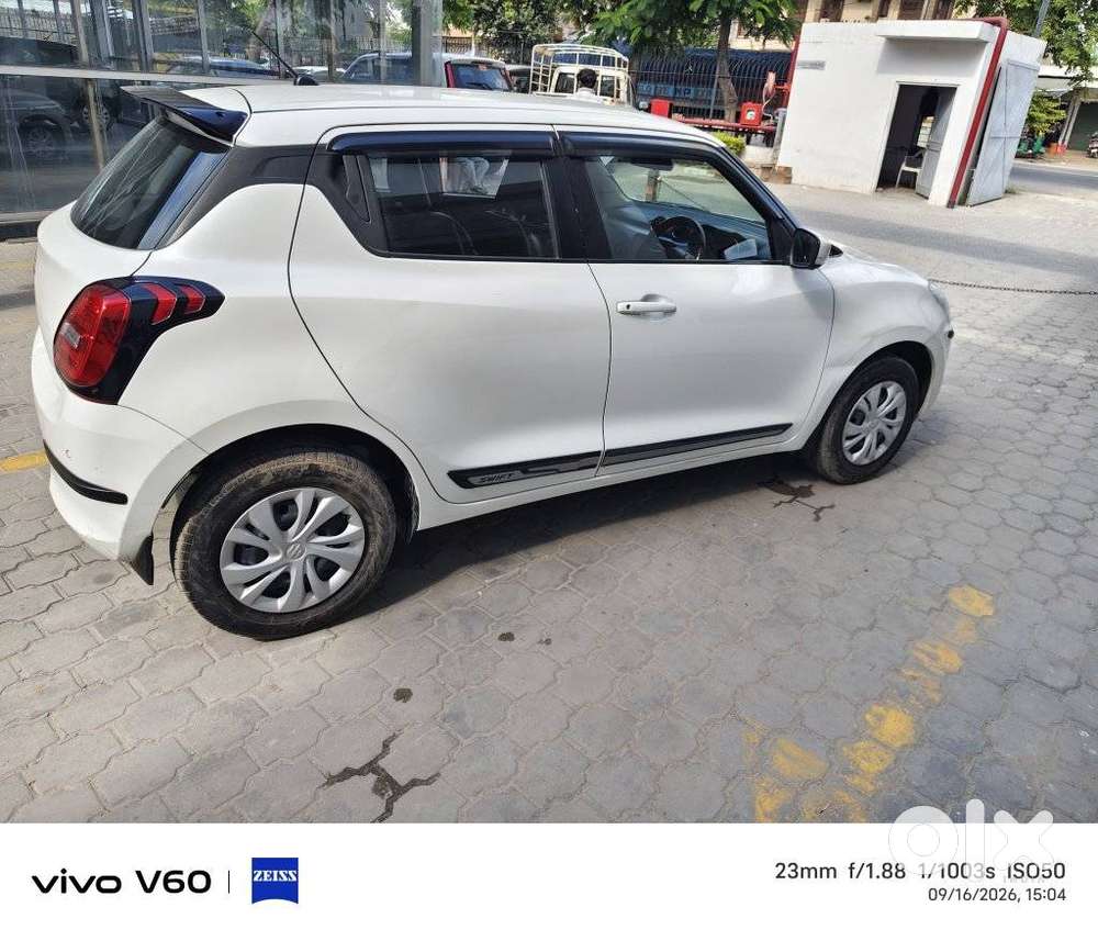 Maruti Suzuki Swift 1.2 Vxi (o), 2023, Petrol