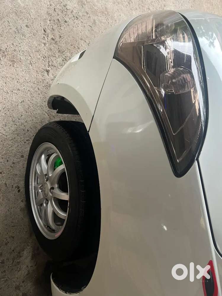 Maruti Suzuki Swift 2012