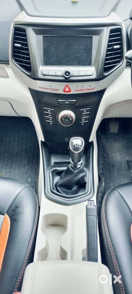 Mahindra Xuv300 W6, 2020, Petrol