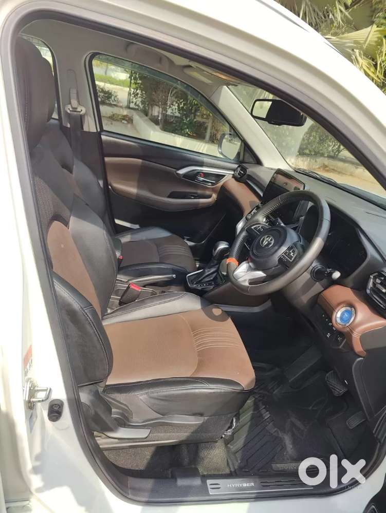 Toyota Urban Cruiser Hyryder 1.5 V Hybrid, 2023, Petrol