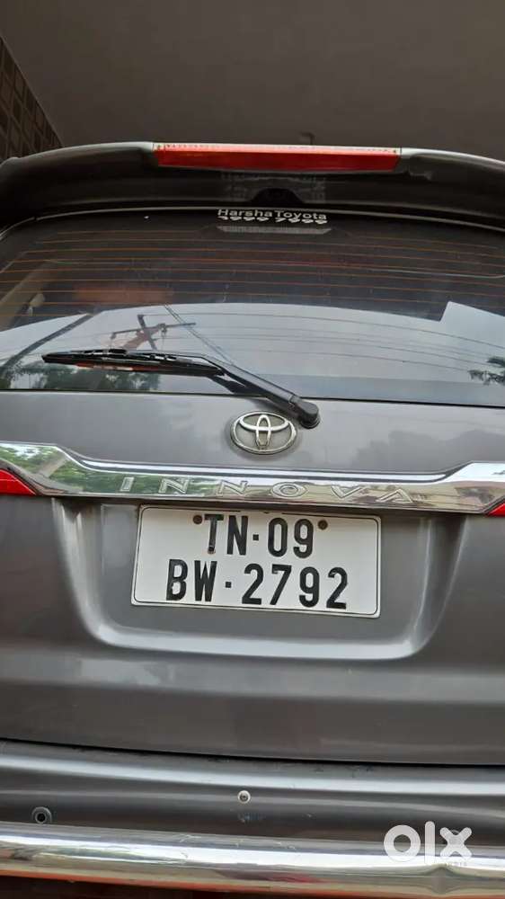 Toyota Innova 2014