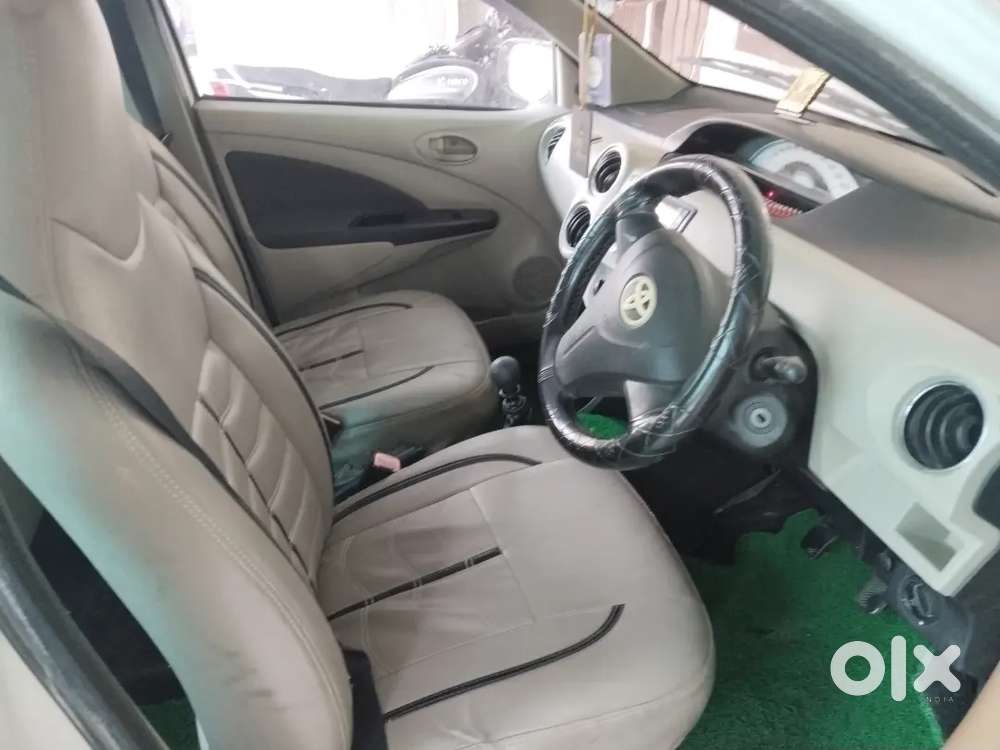 Toyota Etios Liva 2013 Diesel 85000 Km Driven
