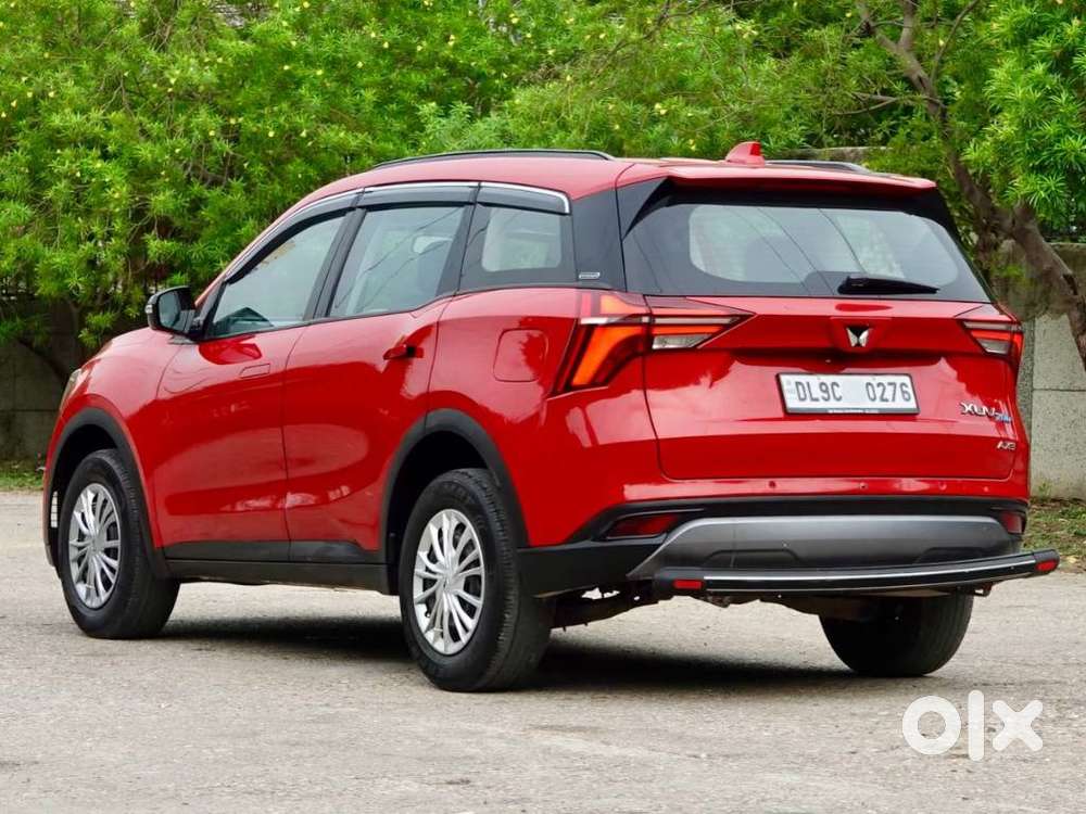 Mahindra Xuv700 2.0 Ax 3 Petrol Mt 5 Str, 2022, Petrol