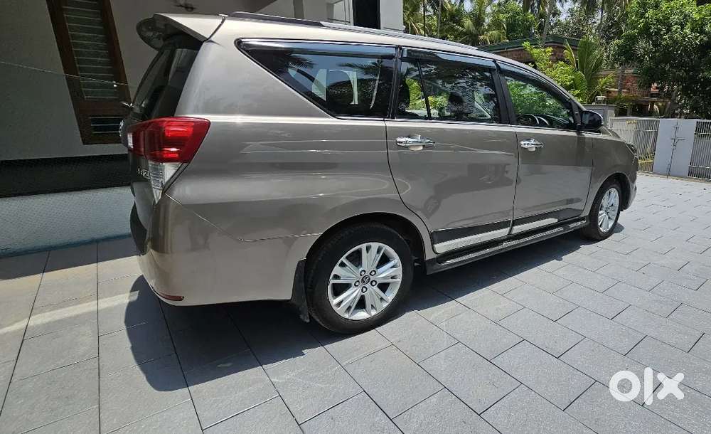 Toyota Innova Crysta 2018 Diesel 155000 Km Driven