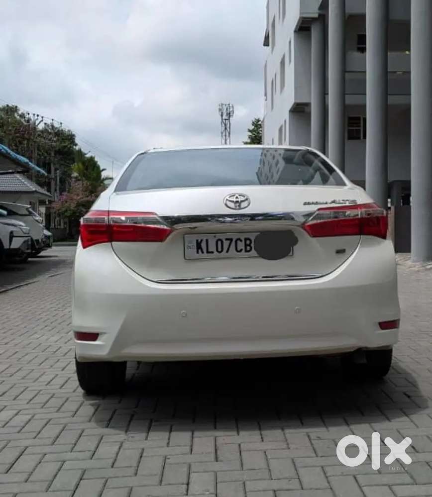 Toyota Corolla Altis 2014 Petrol Well Maintained