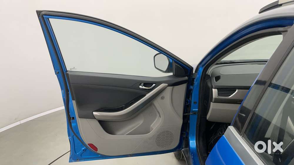 Tata Nexon 1.2 Revotron Xza Plus (o) Dual Tone, 2018, Diesel