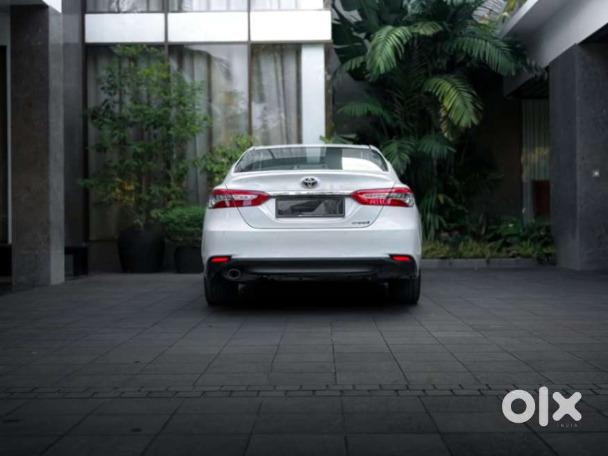 Toyota Camry Hybrid, 2021, Petrol