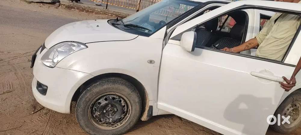 Maruti Suzuki Dzire Tour 2016
