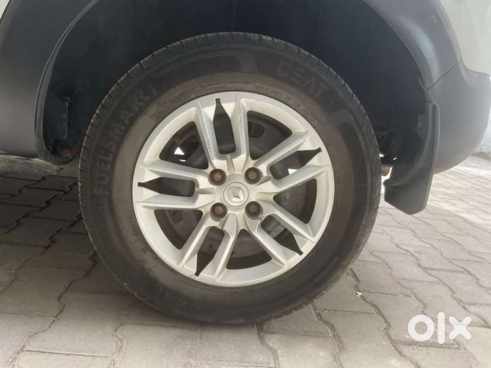 Renault Triber Rxt, 2019, Petrol