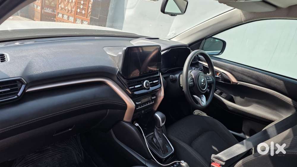 Maruti Suzuki Grand Vitara 2024 Petrol Well Maintained