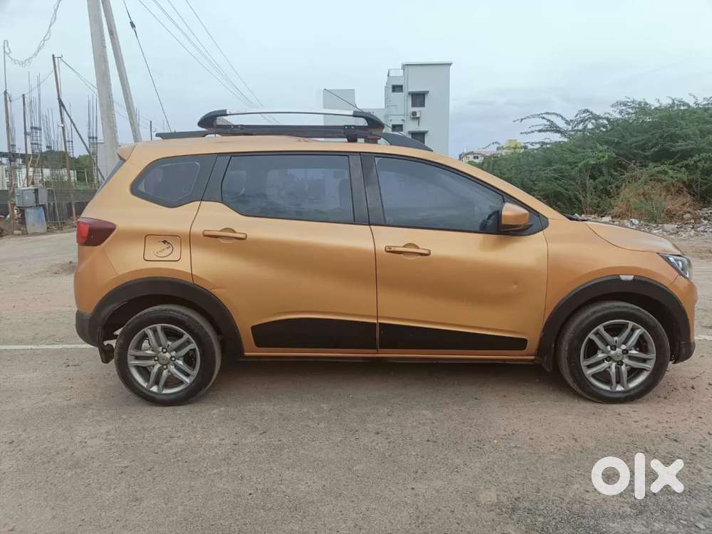 Renault Triber Rxz, 2021, Petrol