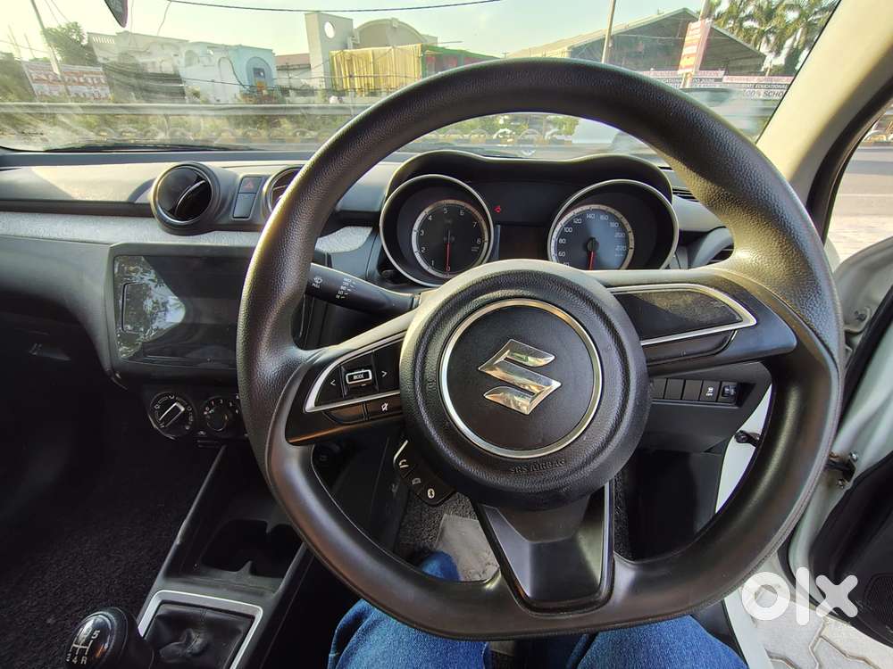 Maruti Suzuki Swift Vxi Optional, 2023, Petrol