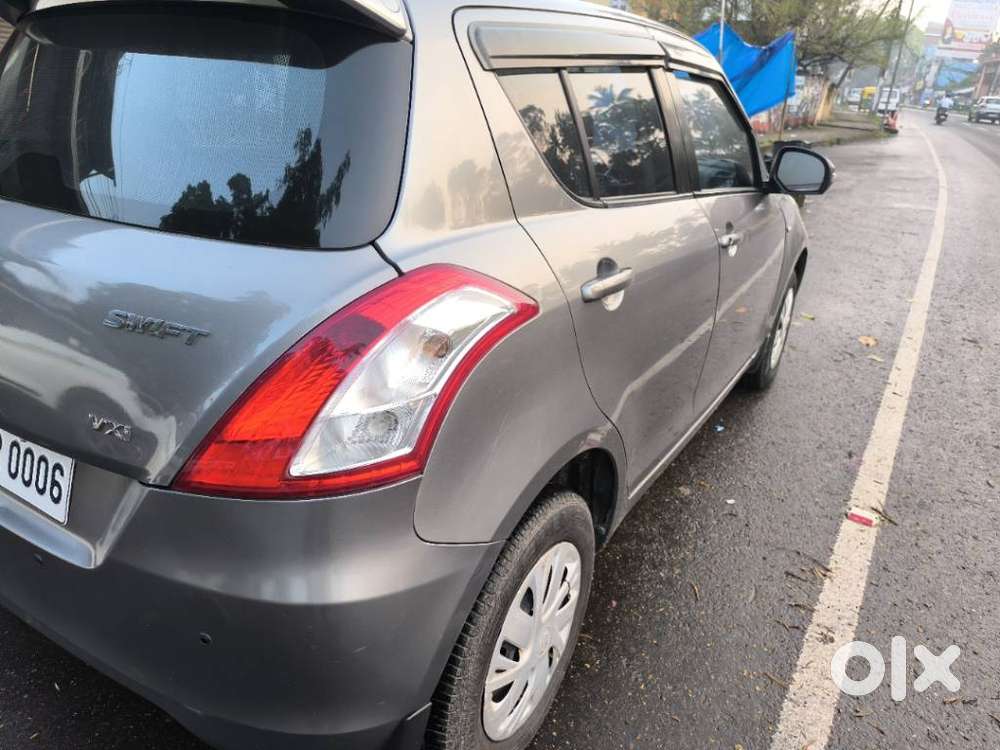Maruti Suzuki Swift Vxi Optional, 2017, Petrol