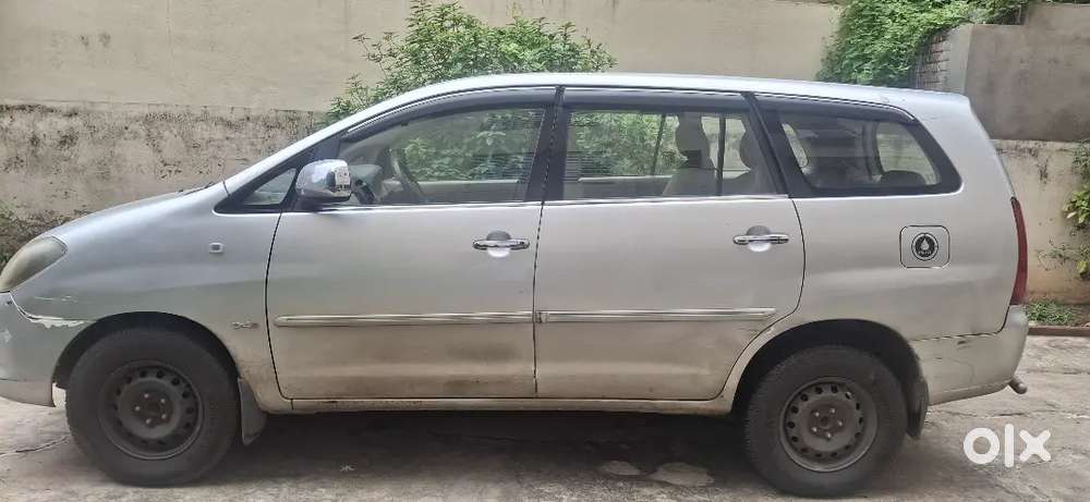 Toyota Innova 2005 Diesel Variant