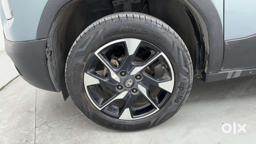 Tata Punch 1.2 Revotron Creative Amt Dual Tone, 2022, Petrol