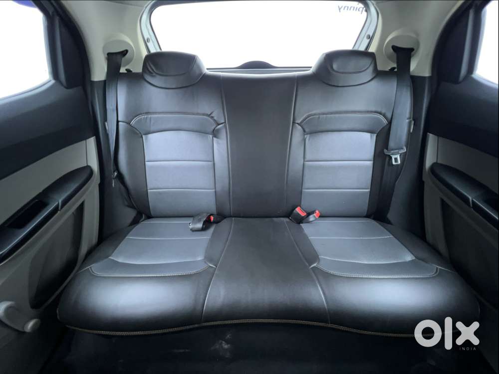 Tata Tiago Xe, 2016, Petrol