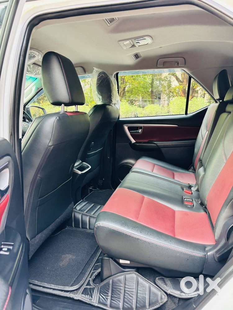 Toyota Fortuner Legender 4x2 At 2.8, 2024, Diesel