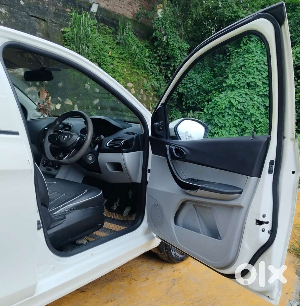 Tata Tiago 1.2 Revotron Xt, 2020, Petrol