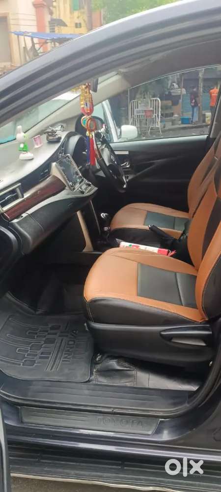 Toyota Innova Crysta 2.4 V 7 Str 2022