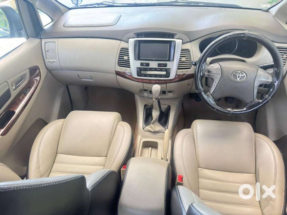 Toyota Innova 2.5 V 7 Str, 2013, Diesel