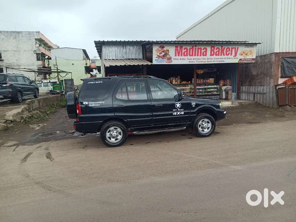 Top Condition Black 2030 Repassing Tata Safari Diesel 4x2 2009