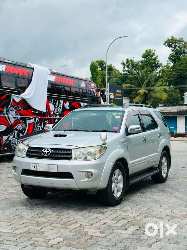 Toyota Fortuner 3.0 4x4 Manual, 2010, Diesel