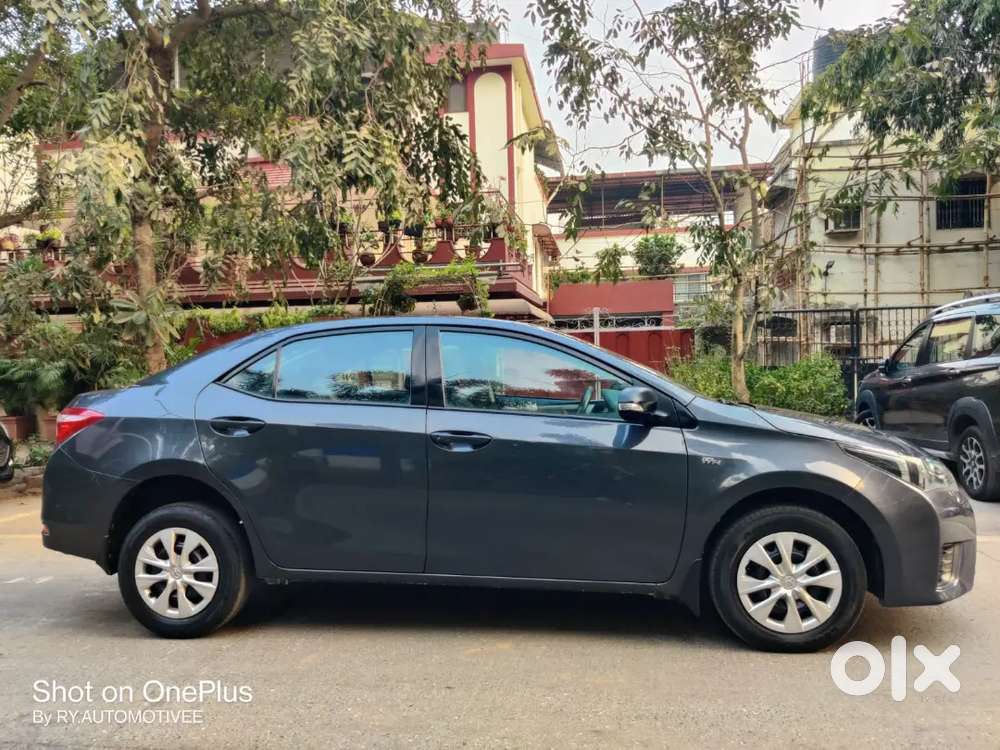 Toyota Corolla Altis 2015