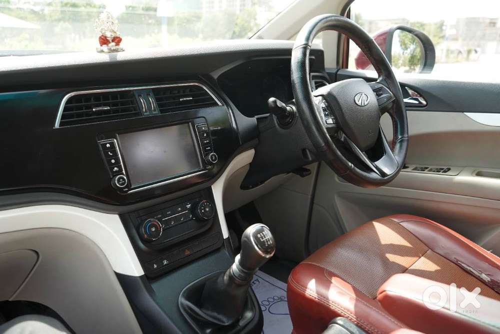 Mahindra Marazzo