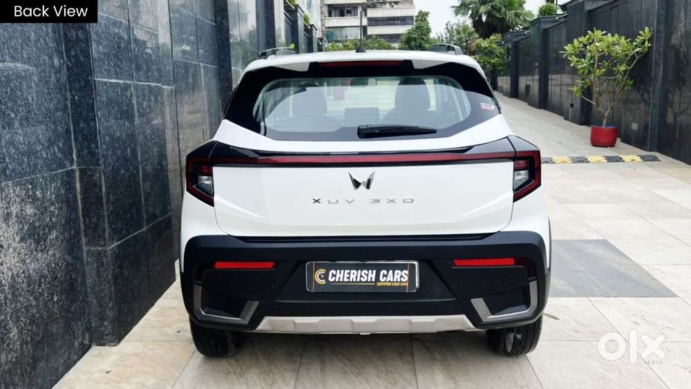 Mahindra Xuv 3xo Ax5 Pm Mt, 2024, Petrol