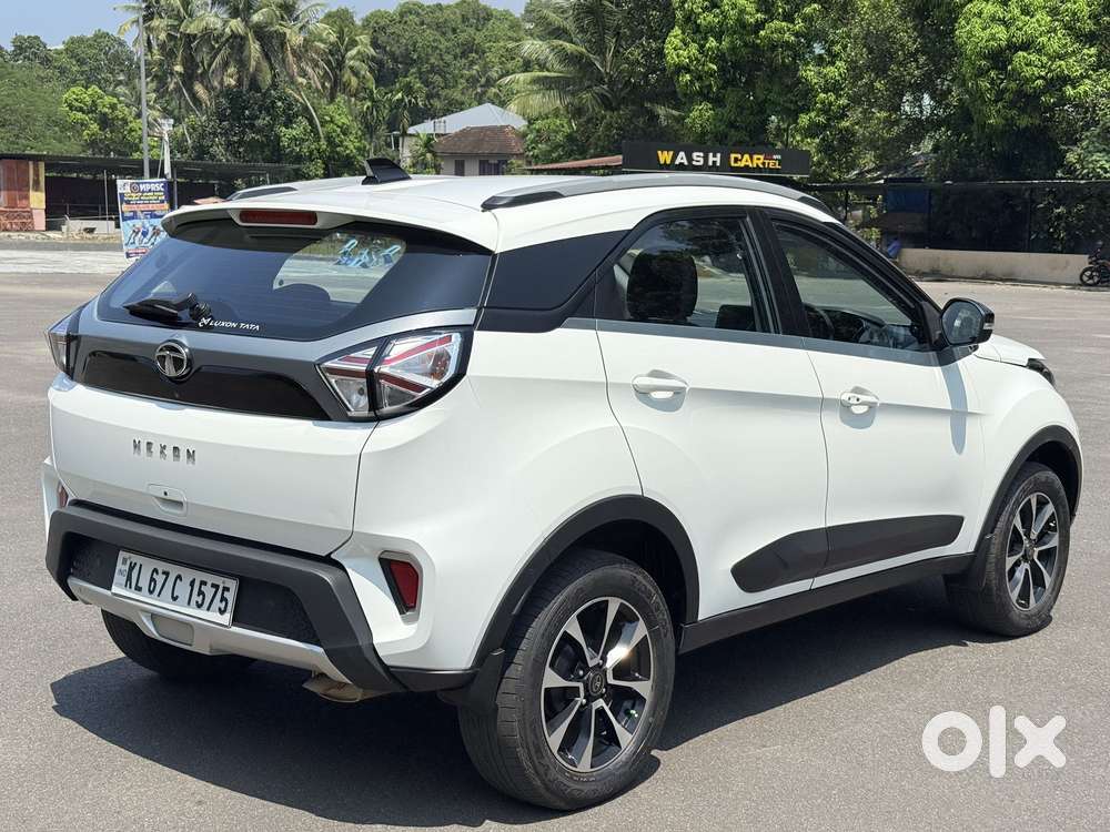 Tata Nexon Amt Xza Plus, 2020, Petrol