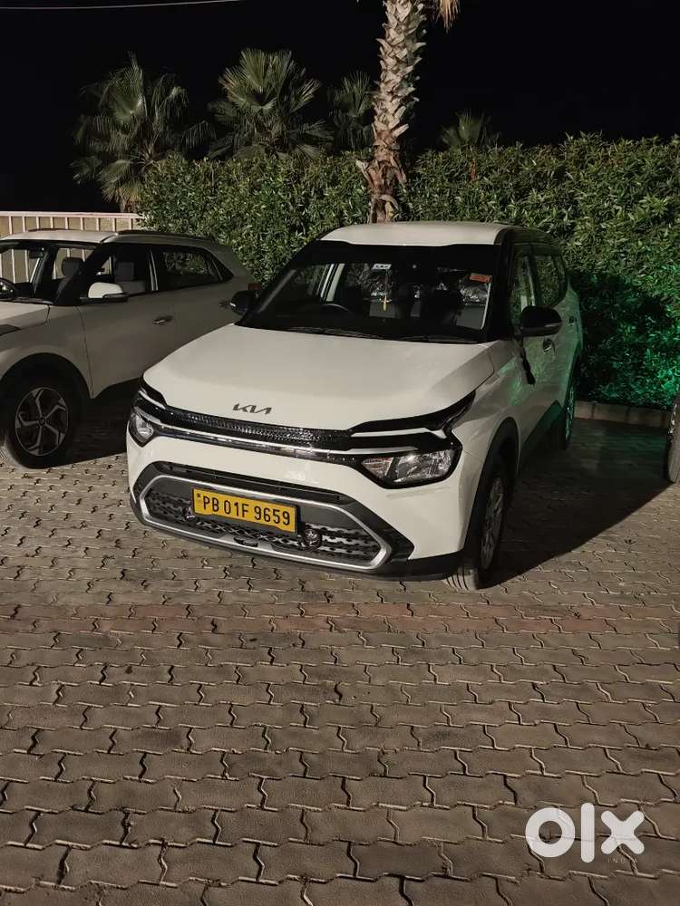 Kia Carens 2025 Diesel Well Maintained