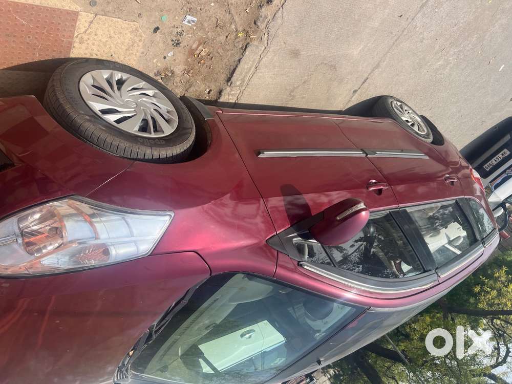 Maruti Suzuki Ertiga 2015