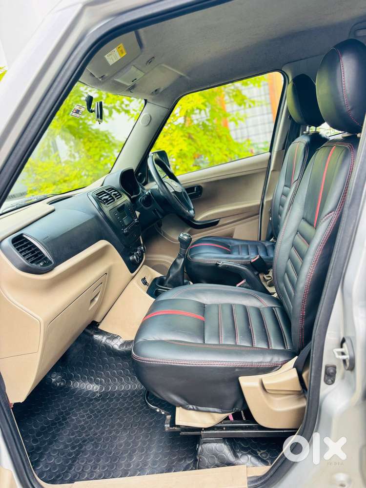 Mahindra Tuv 300 T6 Plus, 2019, Diesel