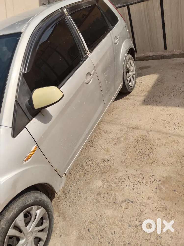 Ford Figo 2012 Diesel 200250 Km Driven