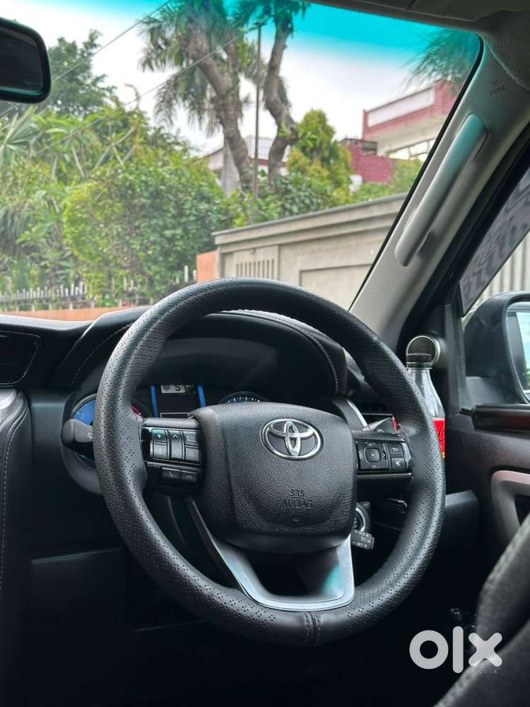 Toyota Fortuner 58,000 Km Manual 2021 4x2