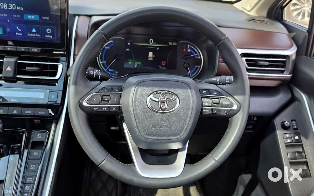 Toyota Innova Hycross 2.0 Zx Hybrid 7 Str, 2025, Cng & Hybrids