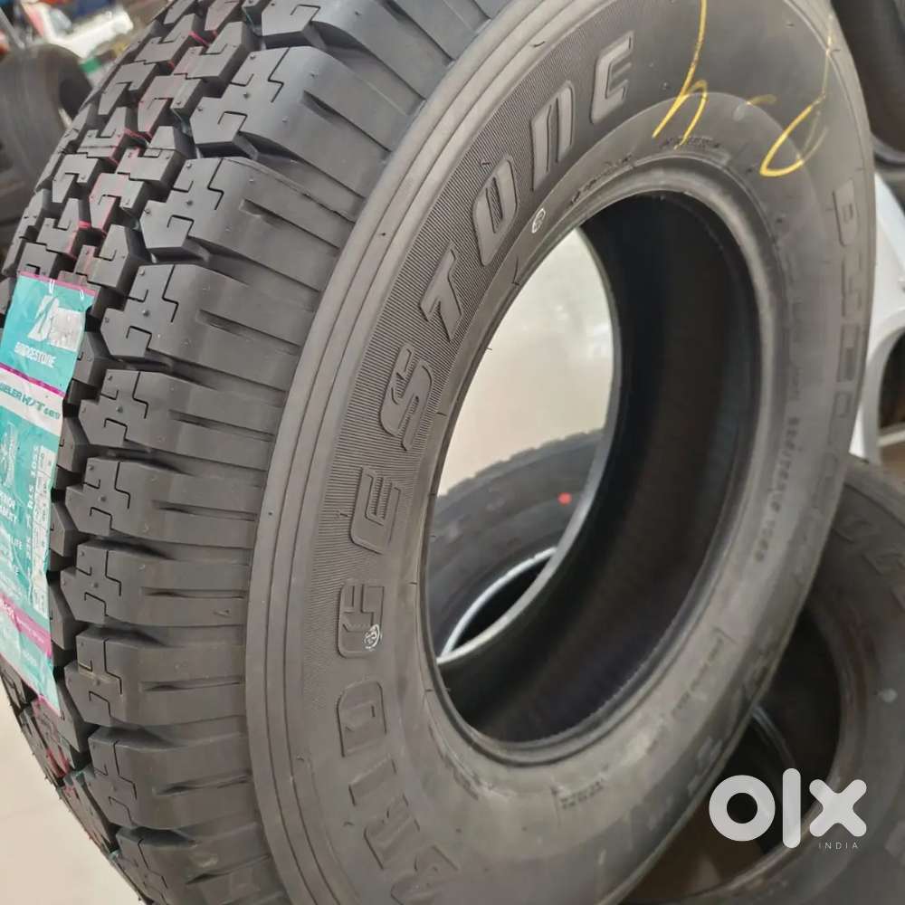 235/75r15 Bridgestone 105s Dueler H/t 689
65,00 Rs