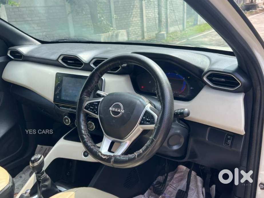 Nissan Magnite 1.0 Xv, 2021, Petrol