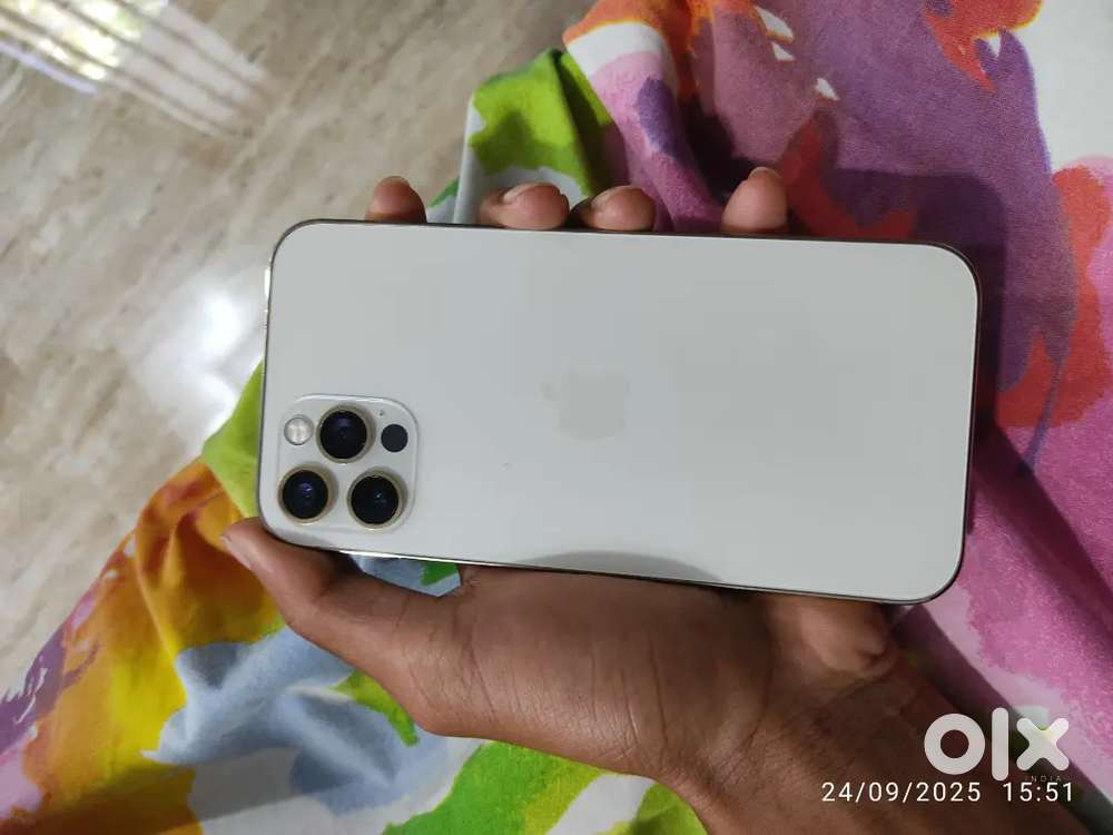 Iphone 12 pro Mobile Phones 1821219718