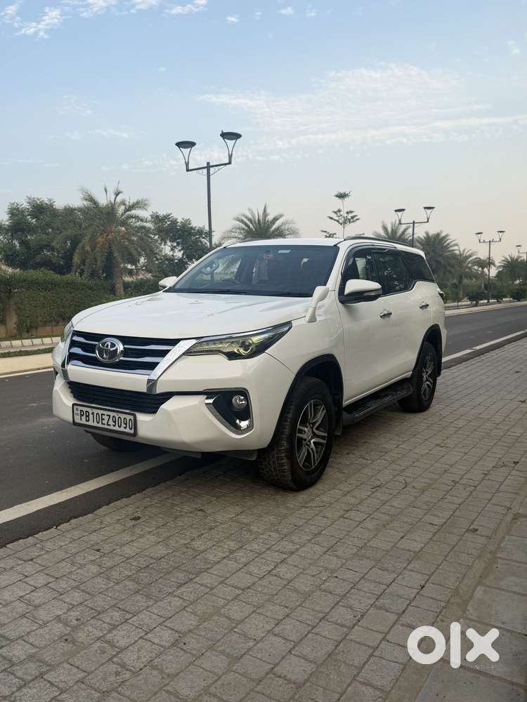 Toyota Fortuner 2.8 2wd At, 2016, Diesel