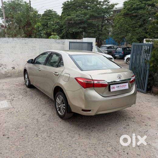 Toyota Corolla Altis, 2015, Petrol