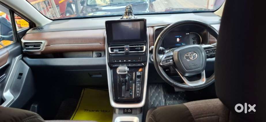 Toyota Innova Hycross 2.0 Vx Hybrid 7 Str, 2023, Cng & Hybrids