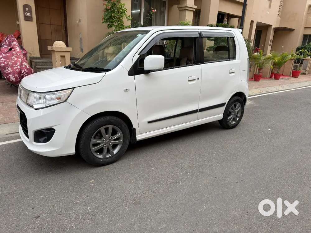 Maruti Suzuki Wagon R Stingray 2017 Petrol Well Maintained
