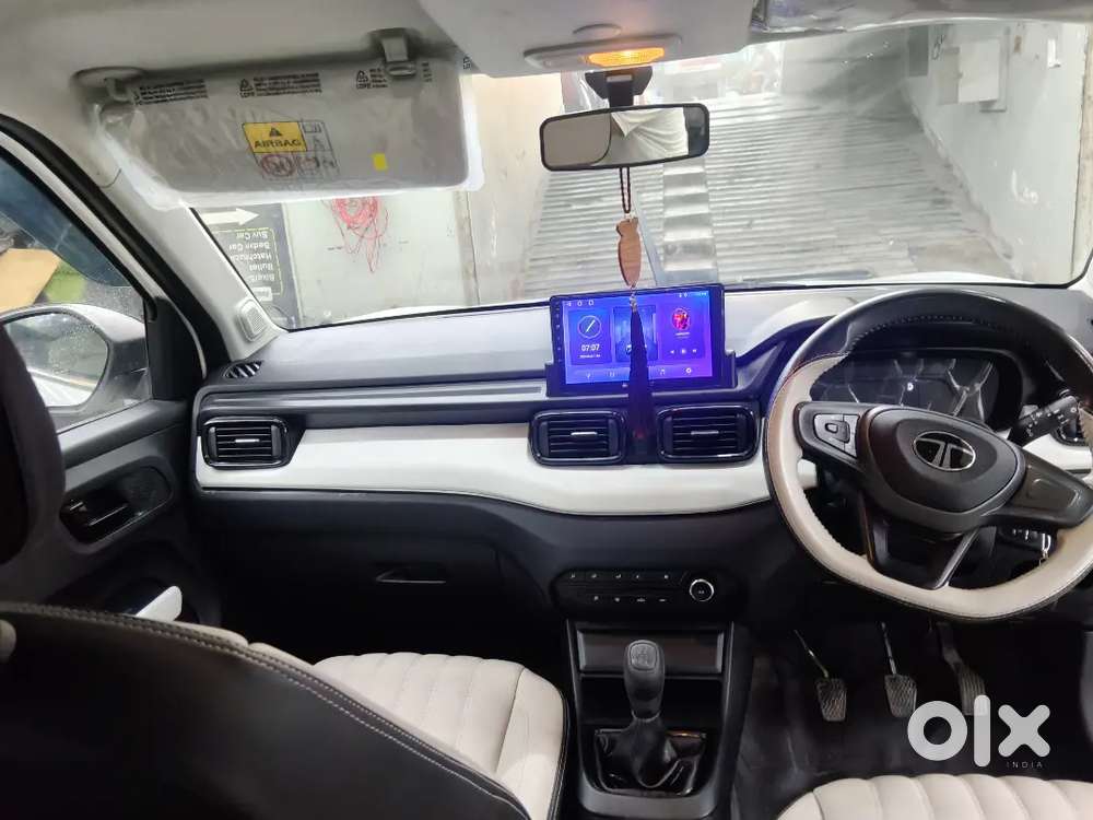 Tata Punch 2025 Petrol 15000 Km Driven